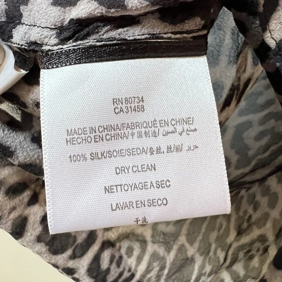 BCBG MAXAZRIA Anderson Silk Button Up Top Womens Small Leopard Shirt Blouse - Picture 3 of 11